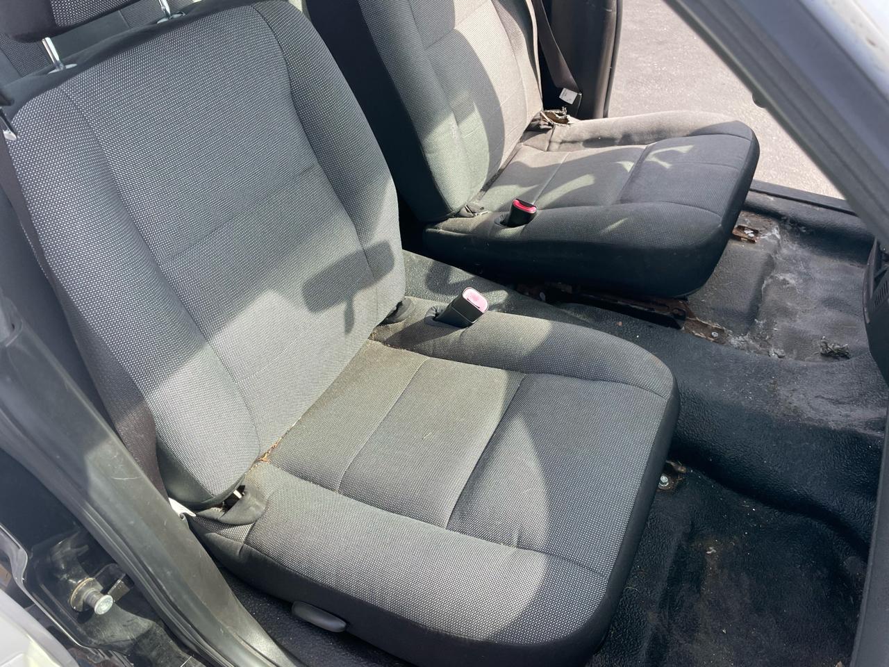 Ford Police Interceptor 4dr Sdn w/3.27 Axle 2010