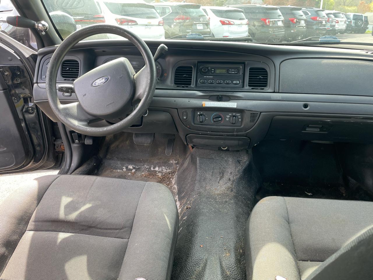 Ford Police Interceptor 4dr Sdn w/3.27 Axle 2010
