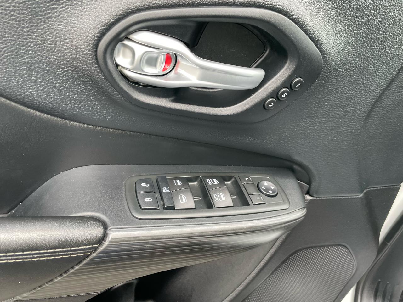 Jeep Cherokee 4WD 4dr Limited 2015