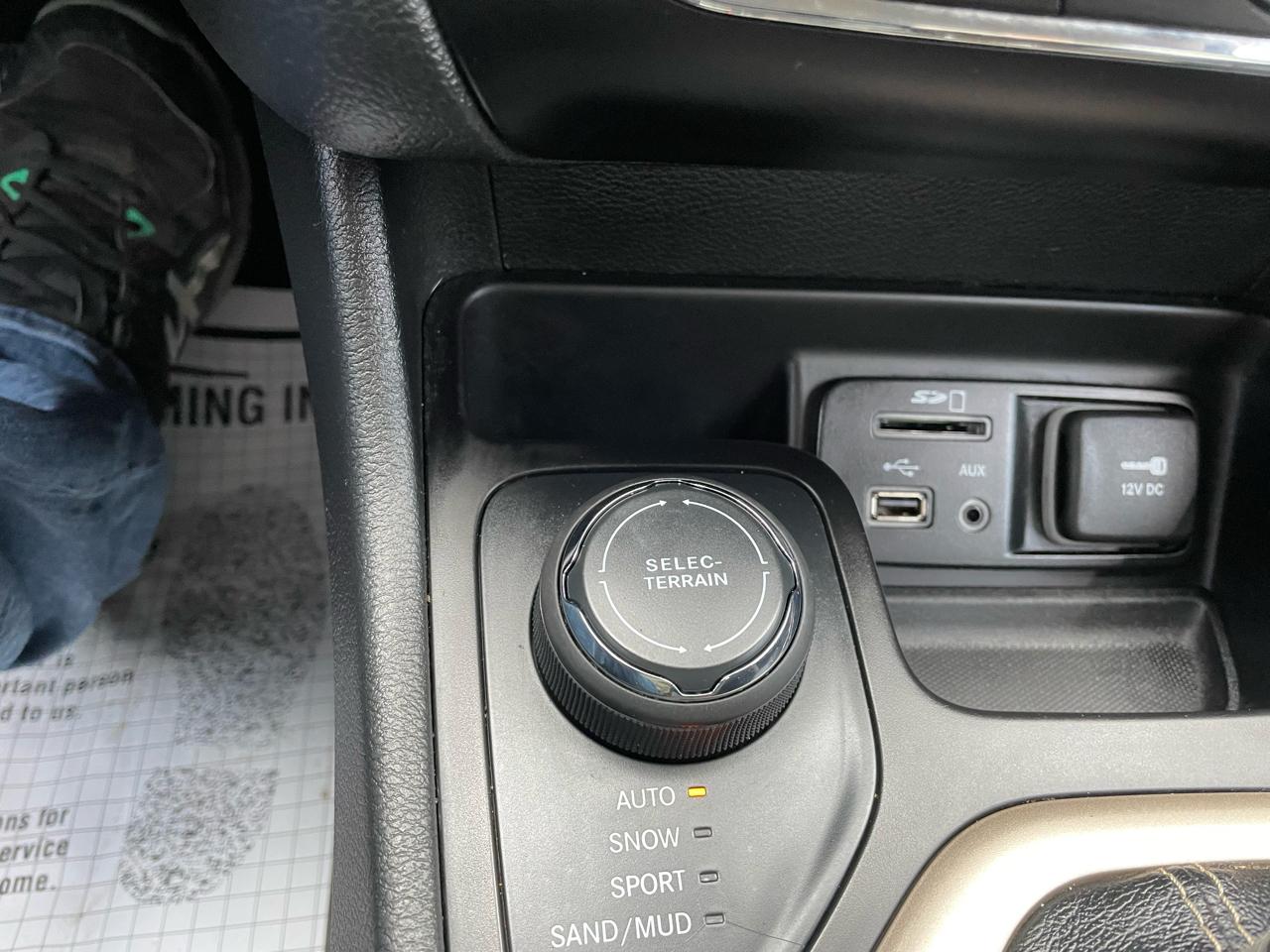 Jeep Cherokee 4WD 4dr Limited 2015