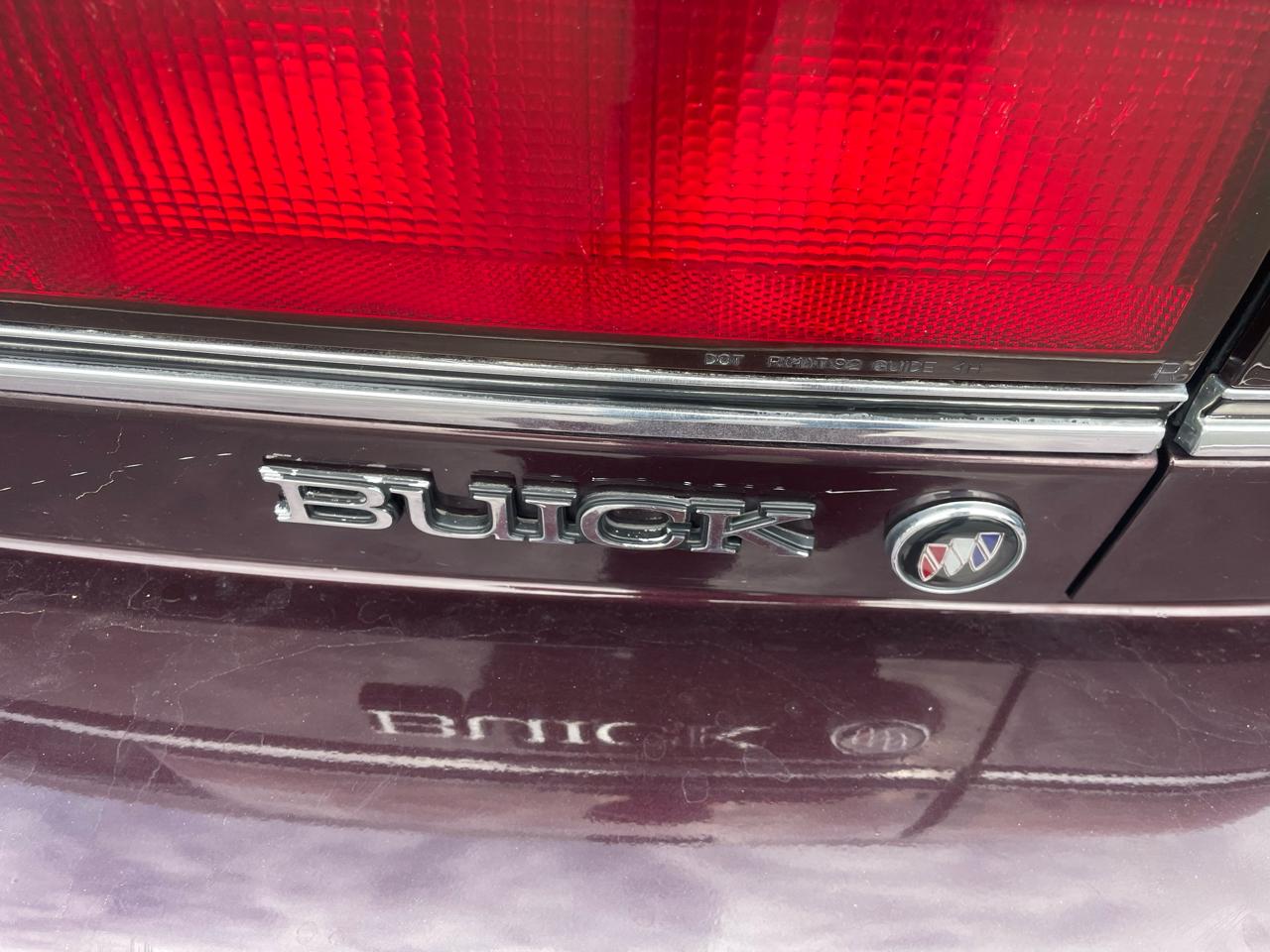 Buick LeSabre 4dr Sedan Limited 1995