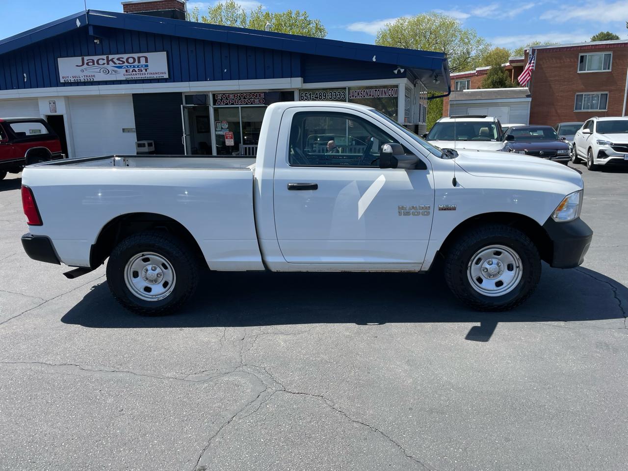RAM 1500 4WD Reg Cab 120.5" Tradesman 2016