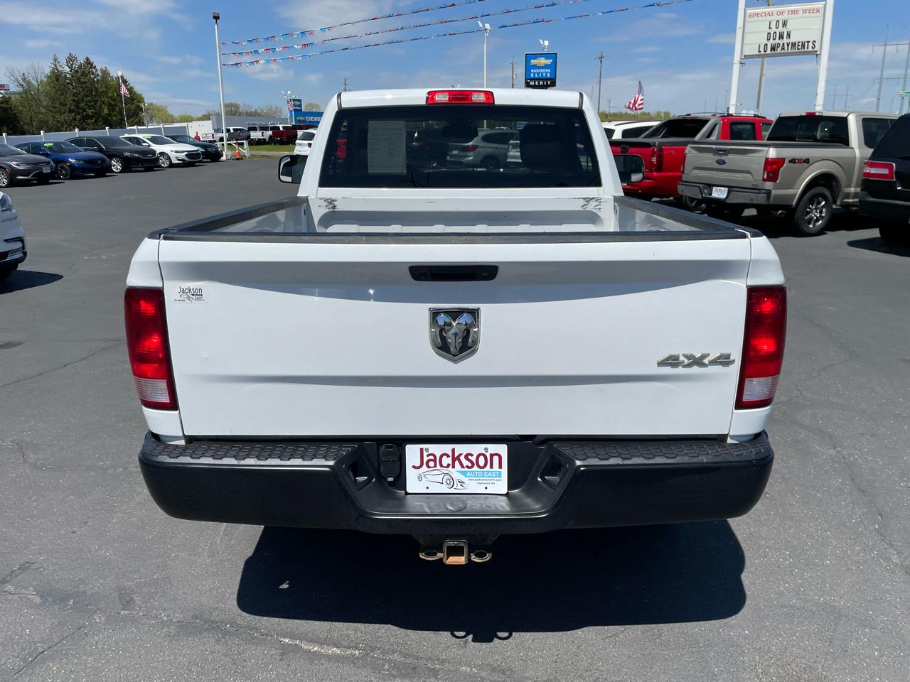 RAM 1500 4WD Reg Cab 120.5" Tradesman 2016