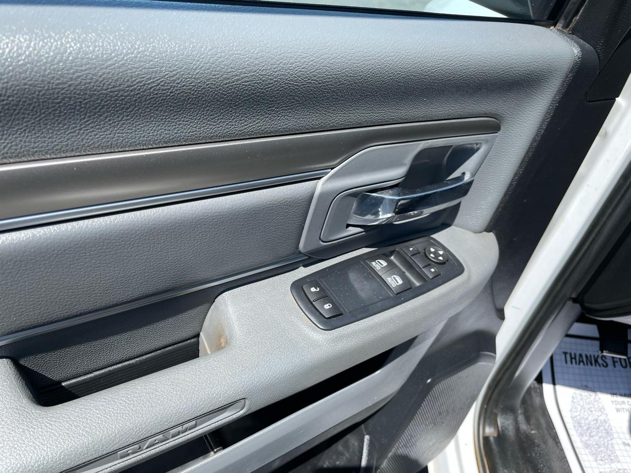 RAM 1500 4WD Reg Cab 120.5" Tradesman 2016