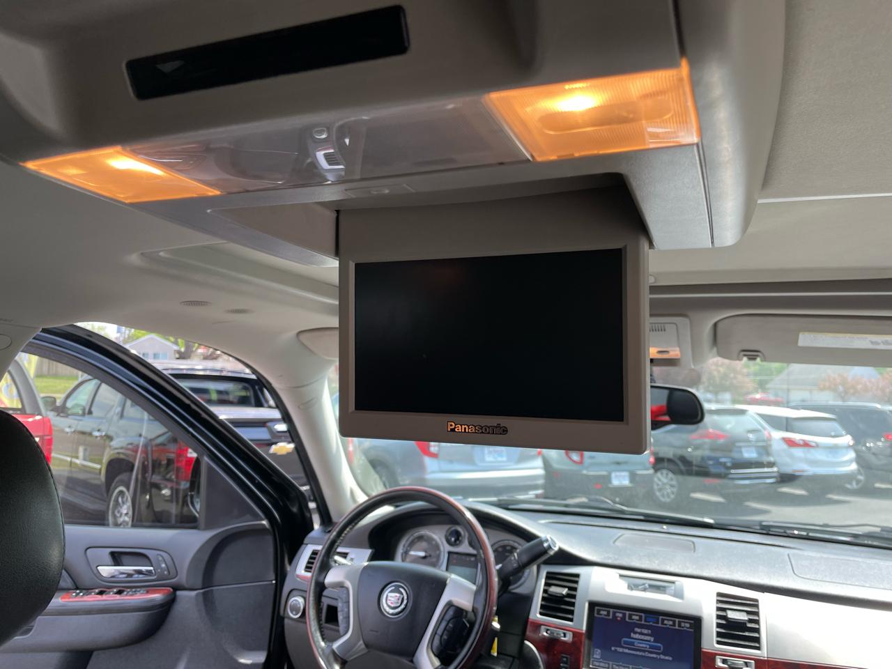 Cadillac Escalade AWD 4dr Premium 2013