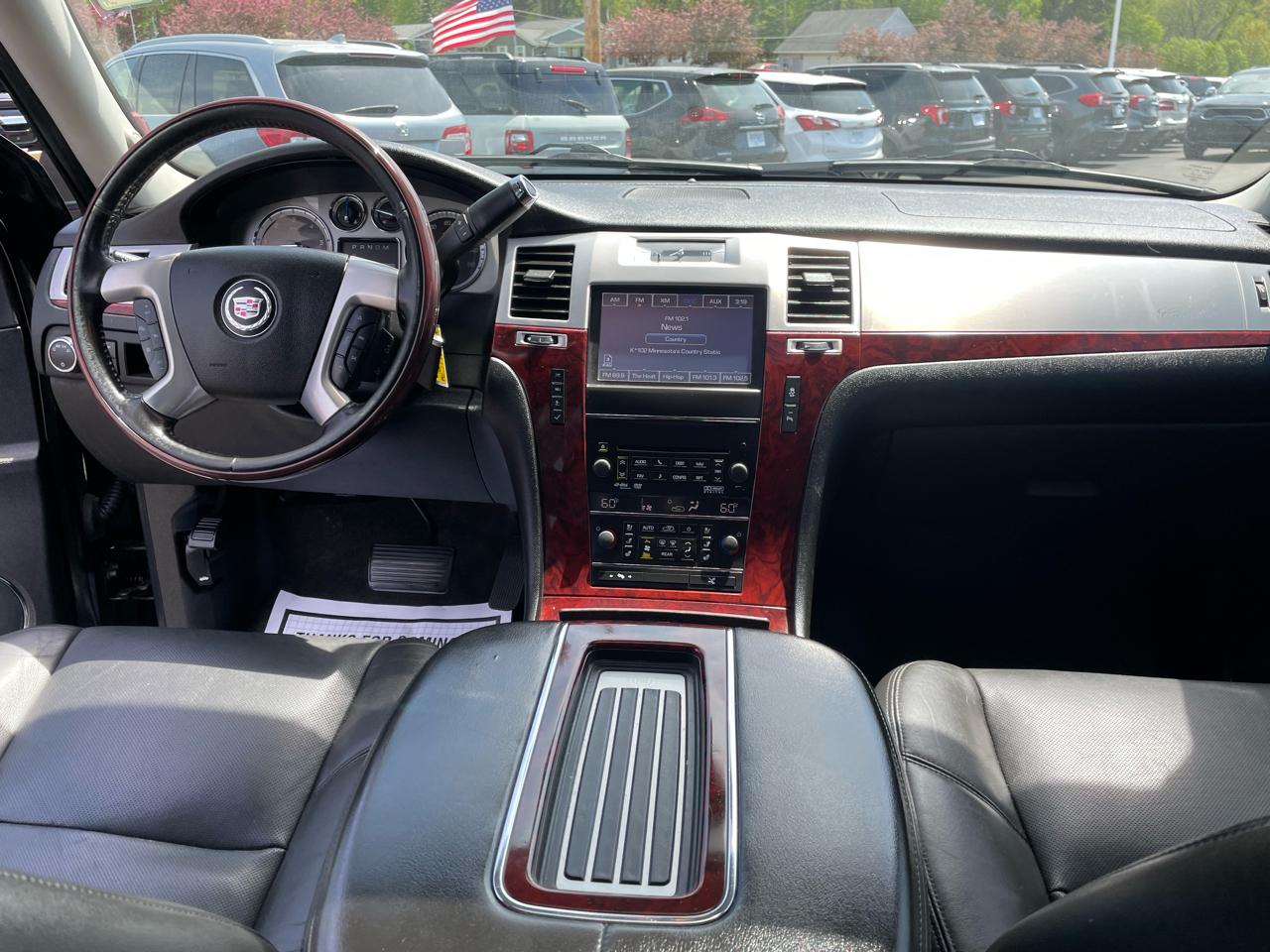 Cadillac Escalade AWD 4dr Premium 2013