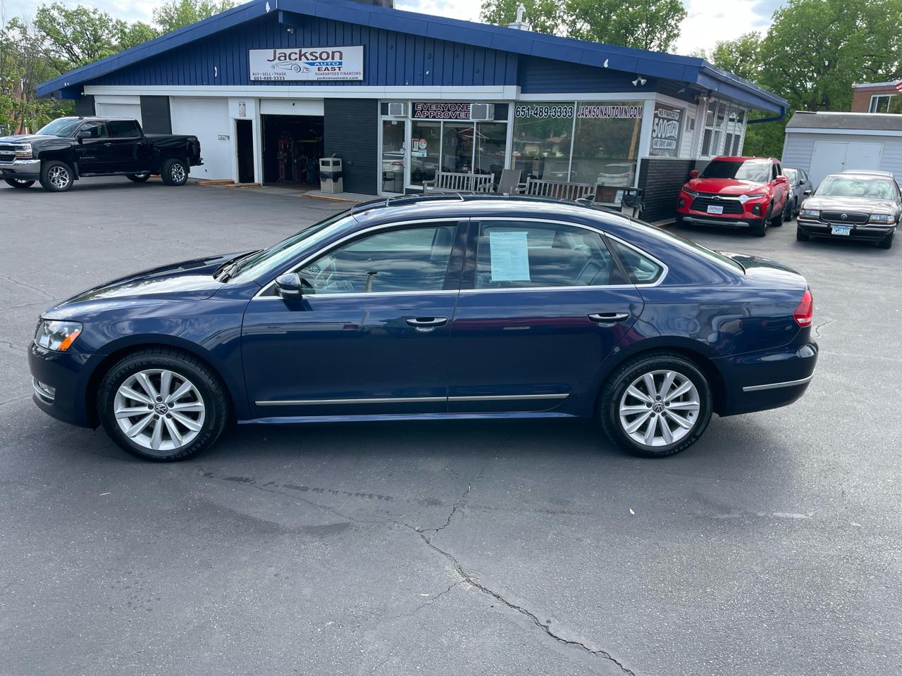 Volkswagen Passat 4dr Sdn 2.5L Auto SEL Premium PZEV 2013