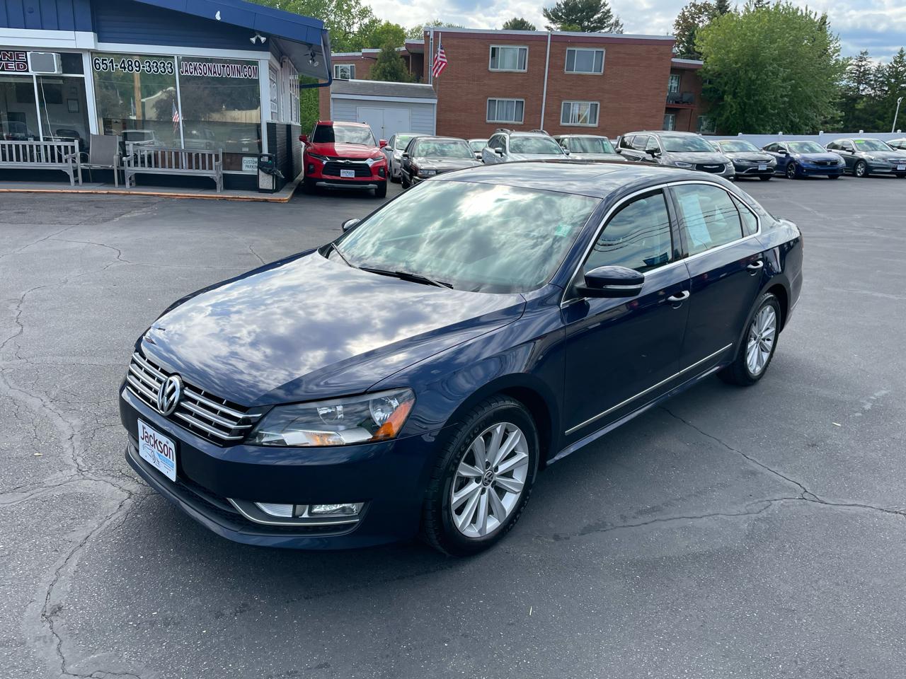 Volkswagen Passat 4dr Sdn 2.5L Auto SEL Premium PZEV 2013