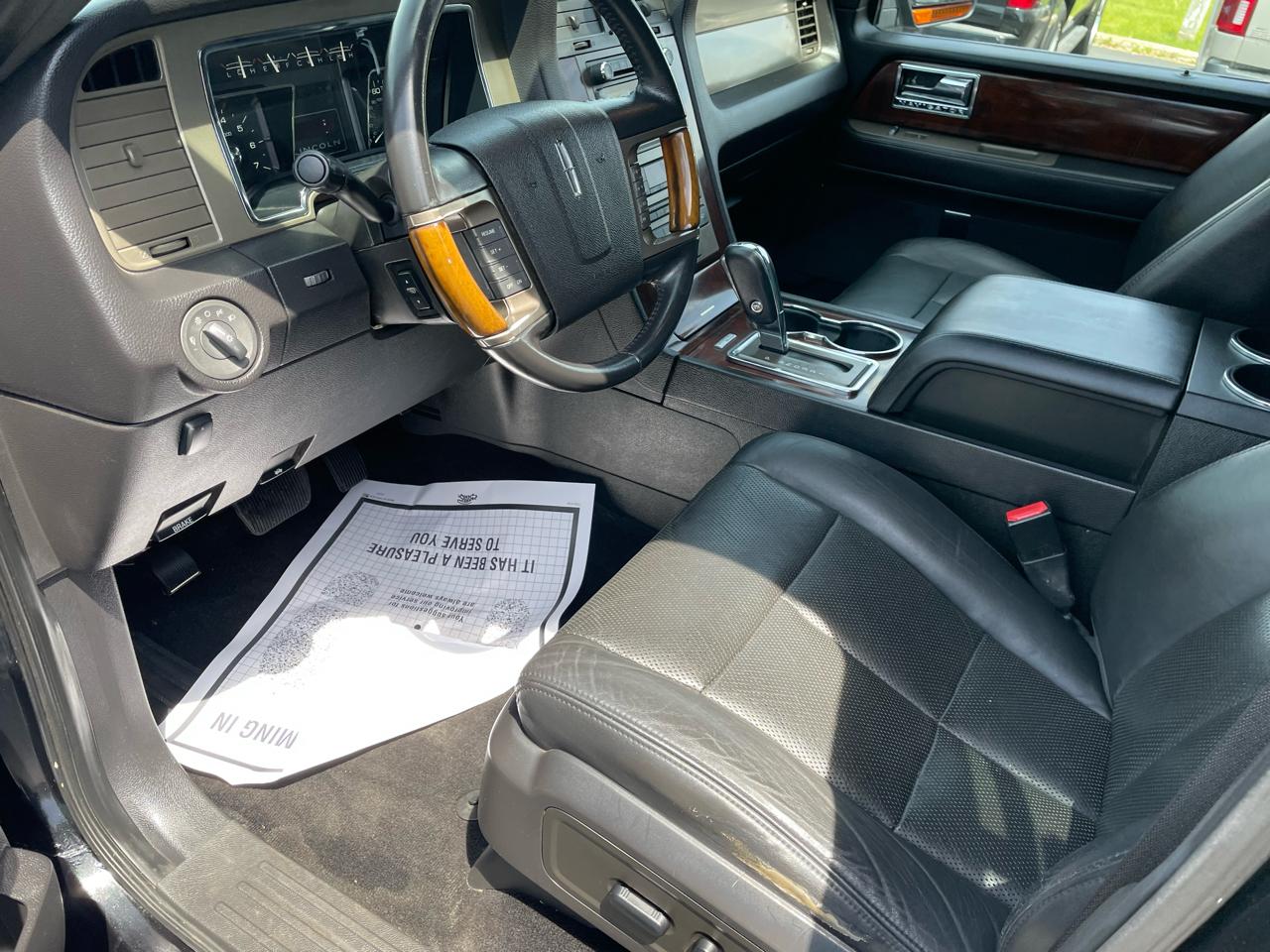 Lincoln Navigator 4WD 4dr 2012