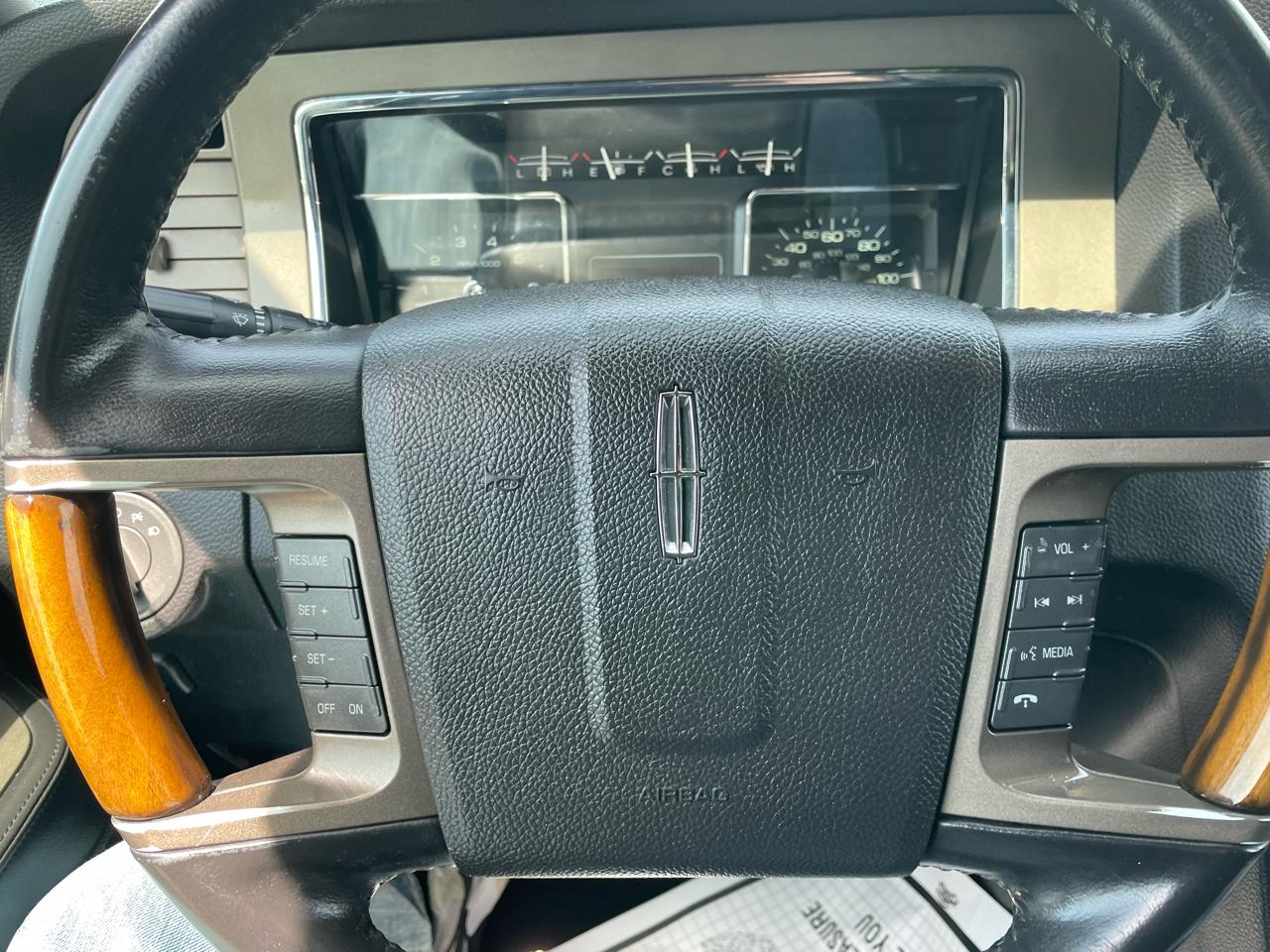 Lincoln Navigator 4WD 4dr 2012