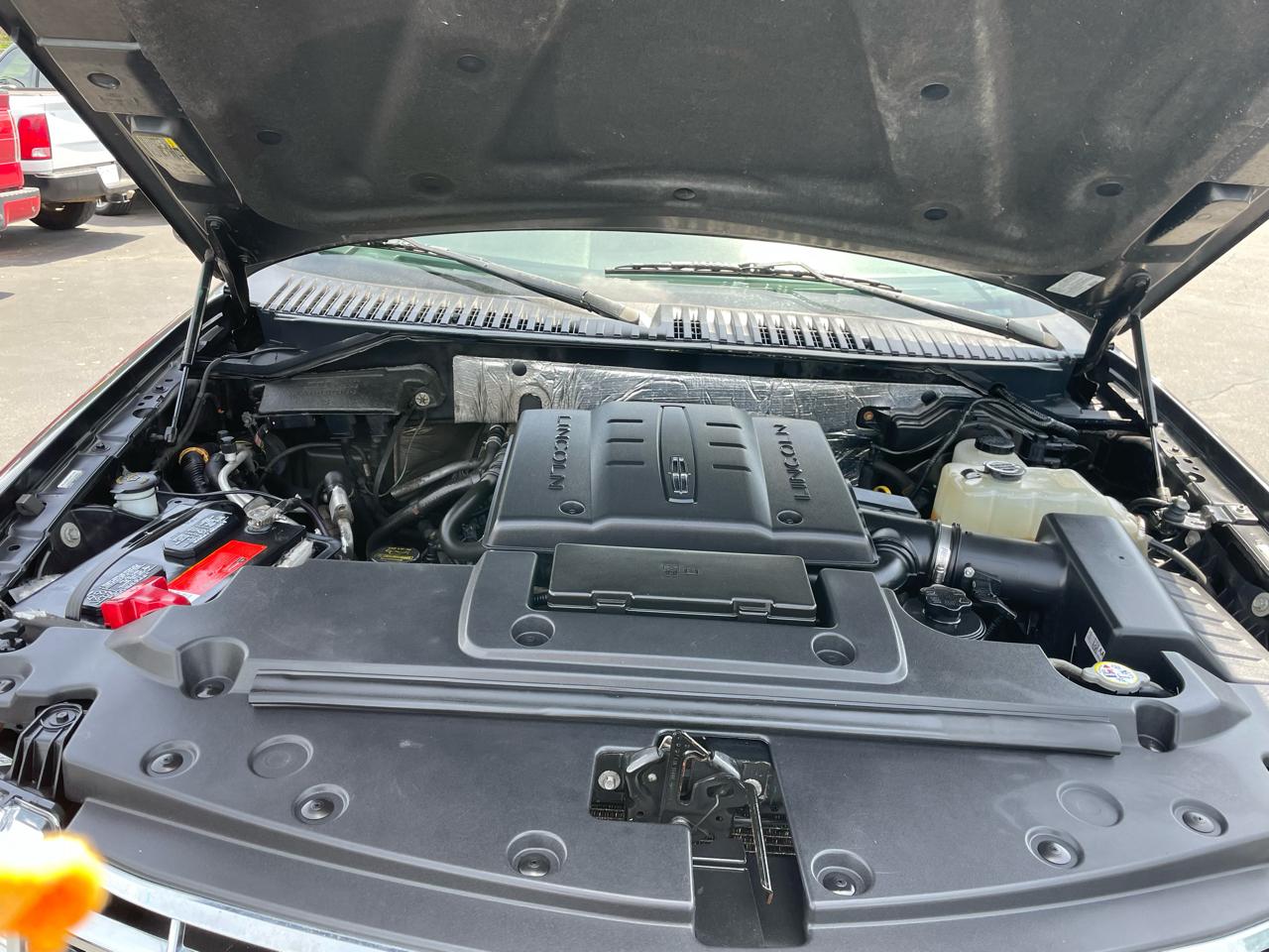 Lincoln Navigator 4WD 4dr 2012