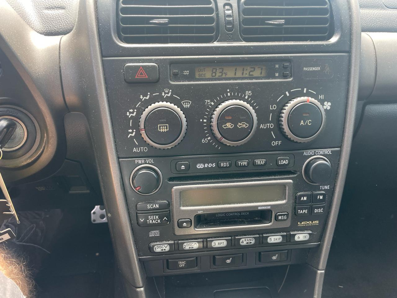 Lexus IS 300 4dr Sdn 2001