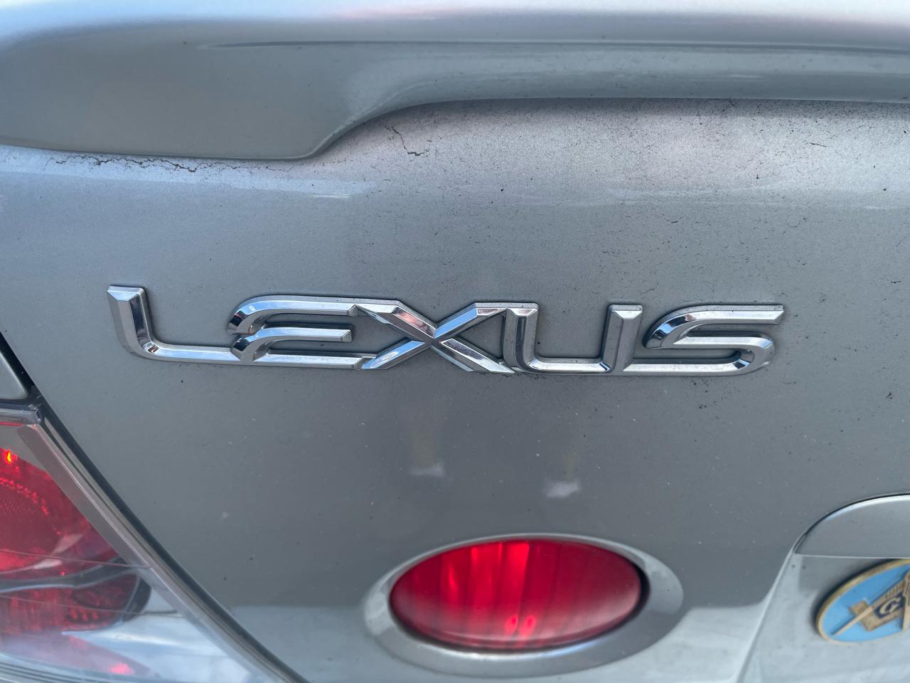 Lexus IS 300 4dr Sdn 2001
