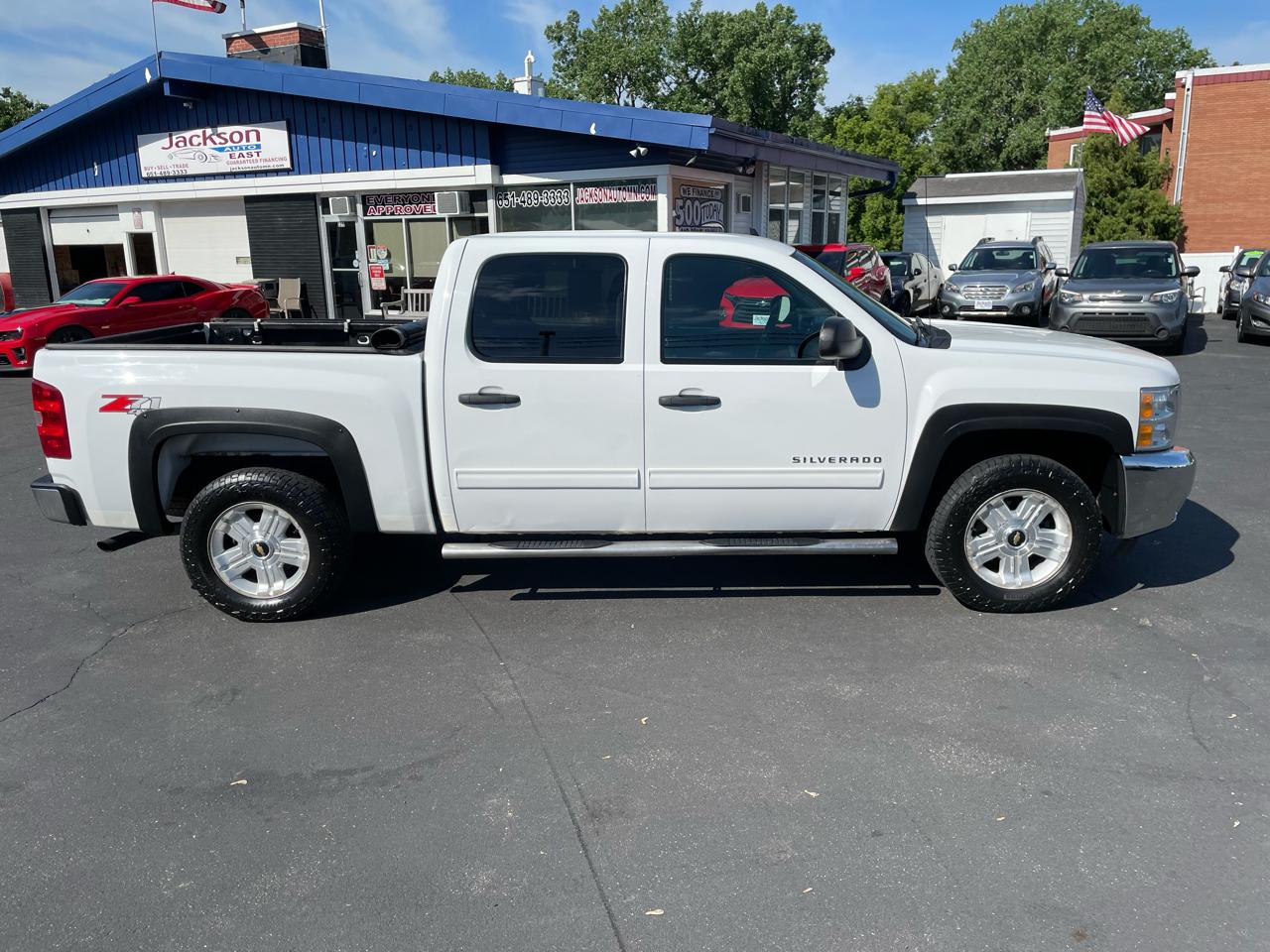 Chevrolet Silverado 1500 4WD Crew Cab 143.5" LT 2012
