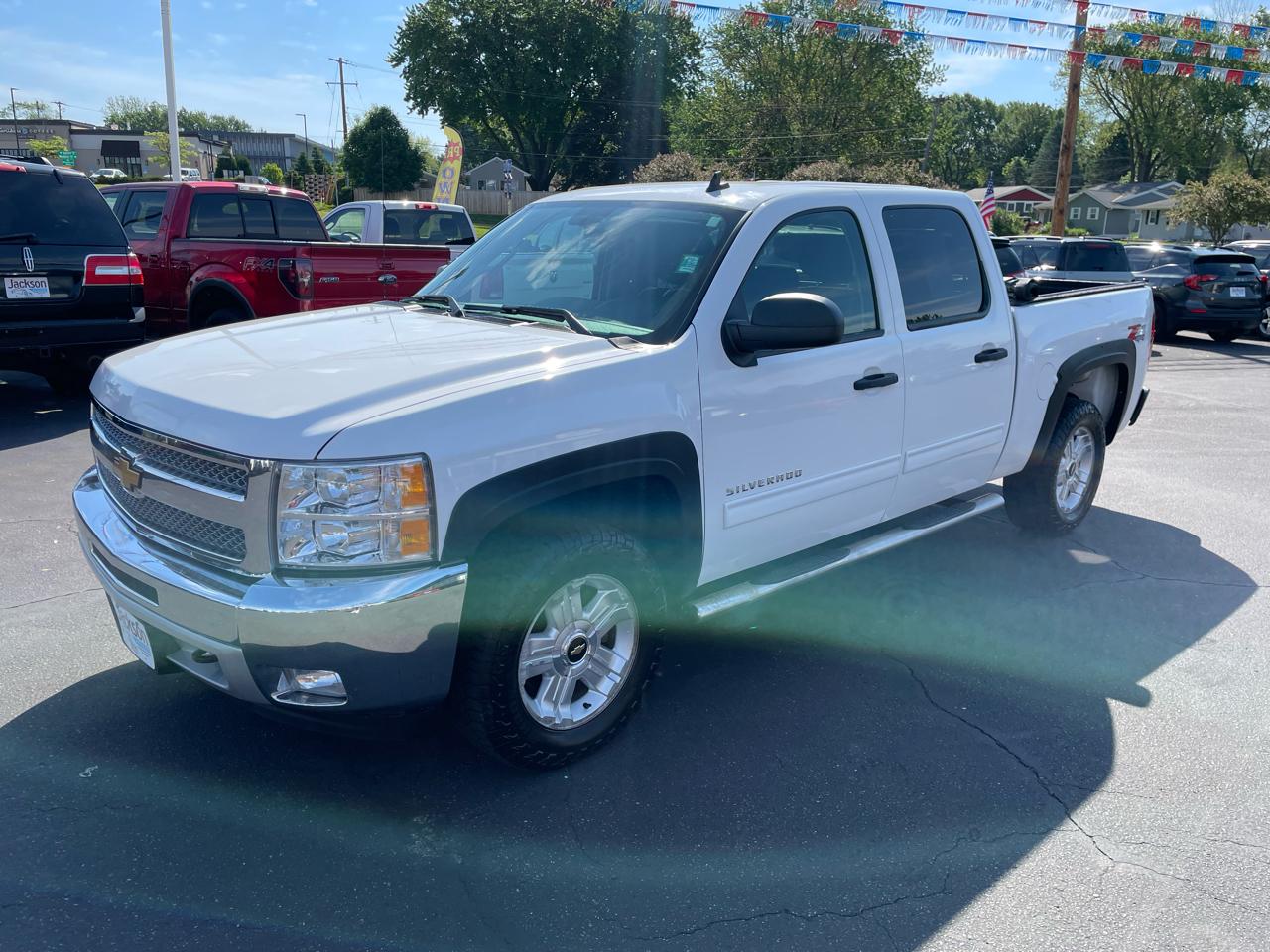 Chevrolet Silverado 1500 4WD Crew Cab 143.5" LT 2012