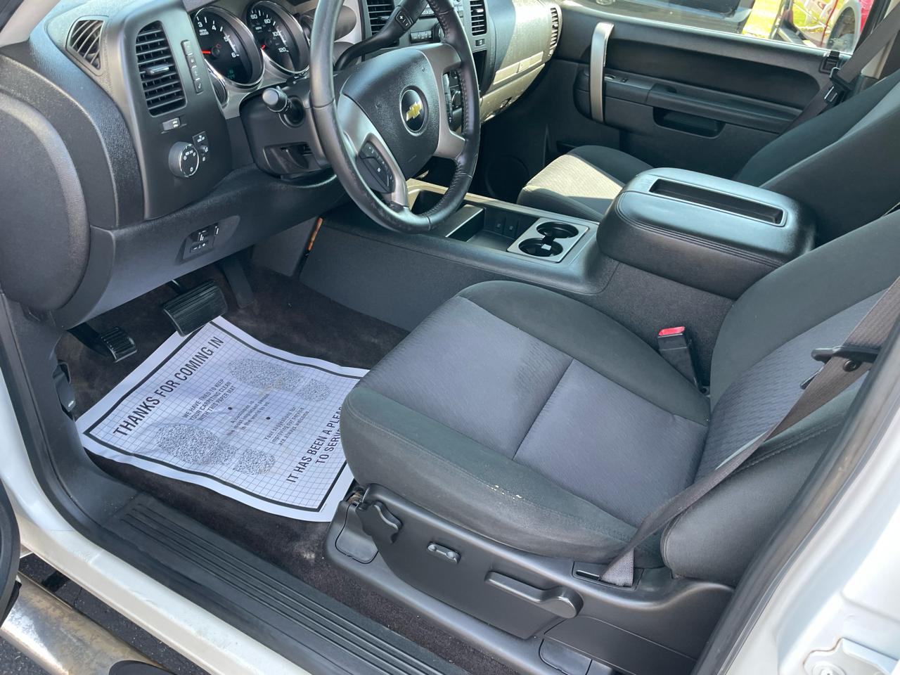 Chevrolet Silverado 1500 4WD Crew Cab 143.5" LT 2012