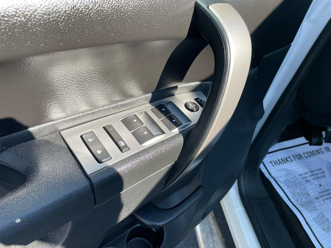 Chevrolet Silverado 1500 4WD Crew Cab 143.5" LT 2012