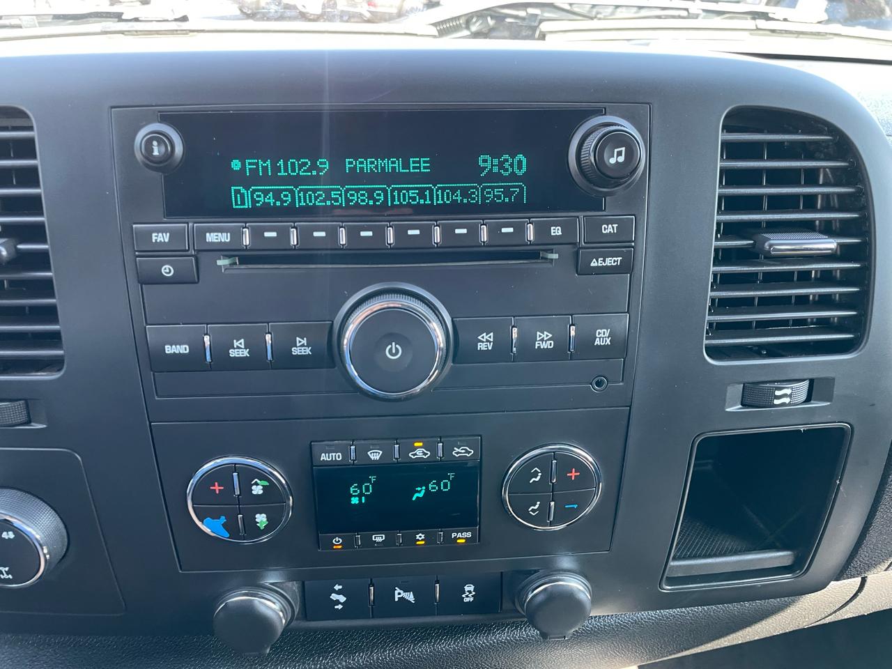 Chevrolet Silverado 1500 4WD Crew Cab 143.5" LT 2012