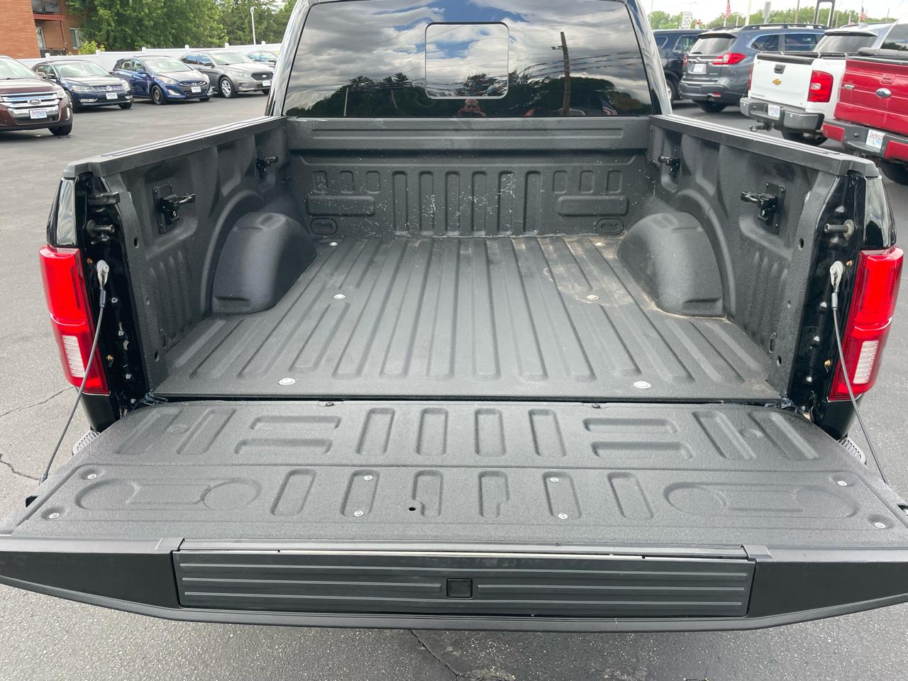 Ford F-150 Lariat 4WD SuperCrew 5.5' Box 2018