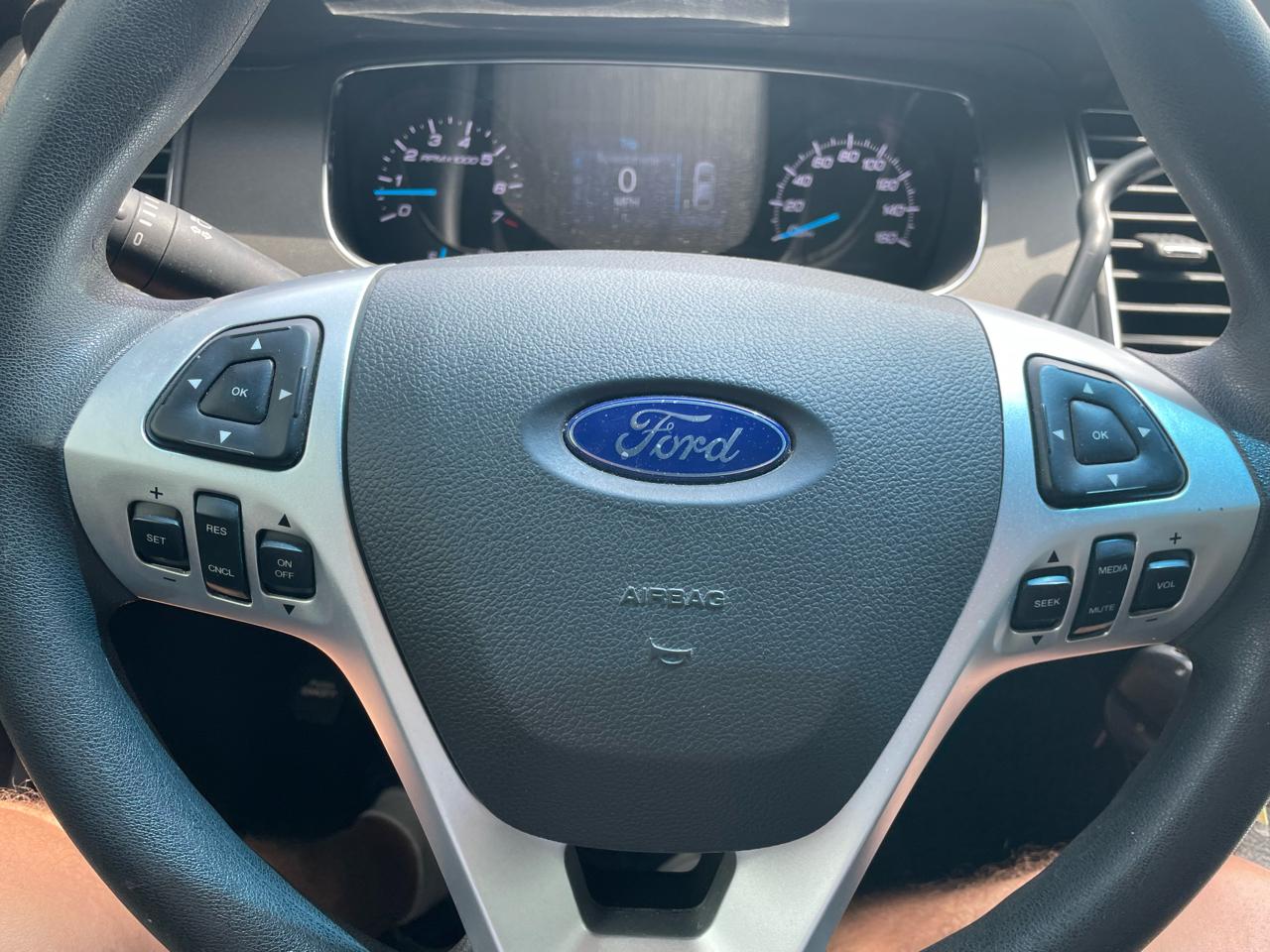 Ford Sedan Police Interceptor 4dr Sdn AWD 2015