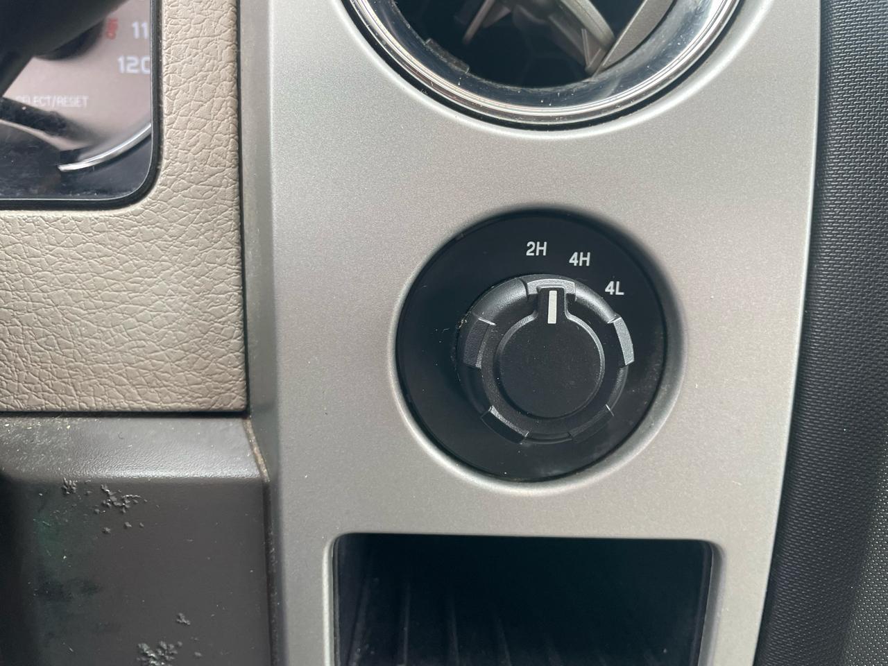 Ford F-150 4WD SuperCrew 145" Platinum 2009