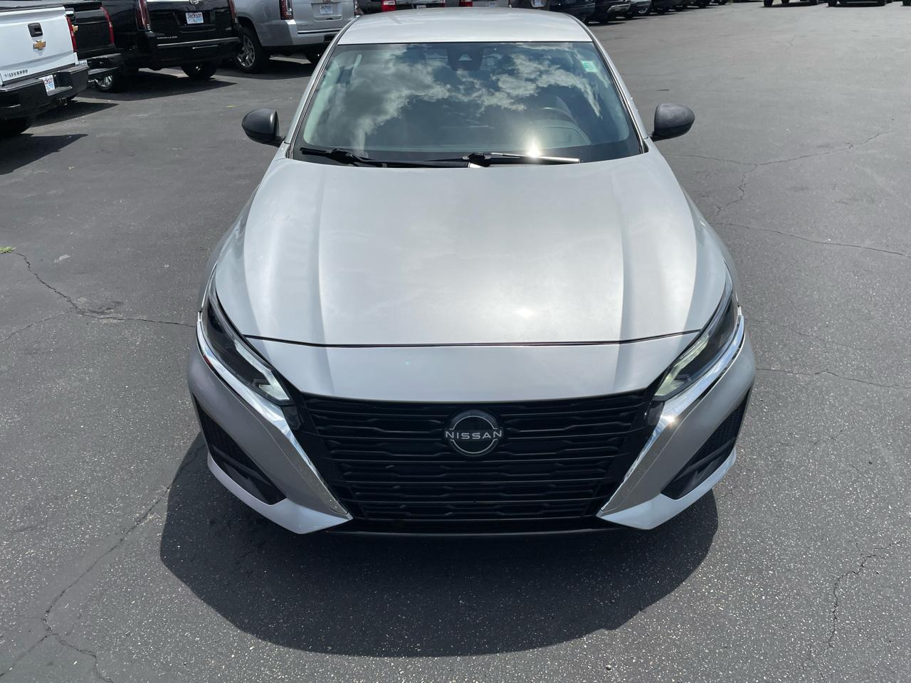 Nissan Altima 2.5 SV Sedan 2024