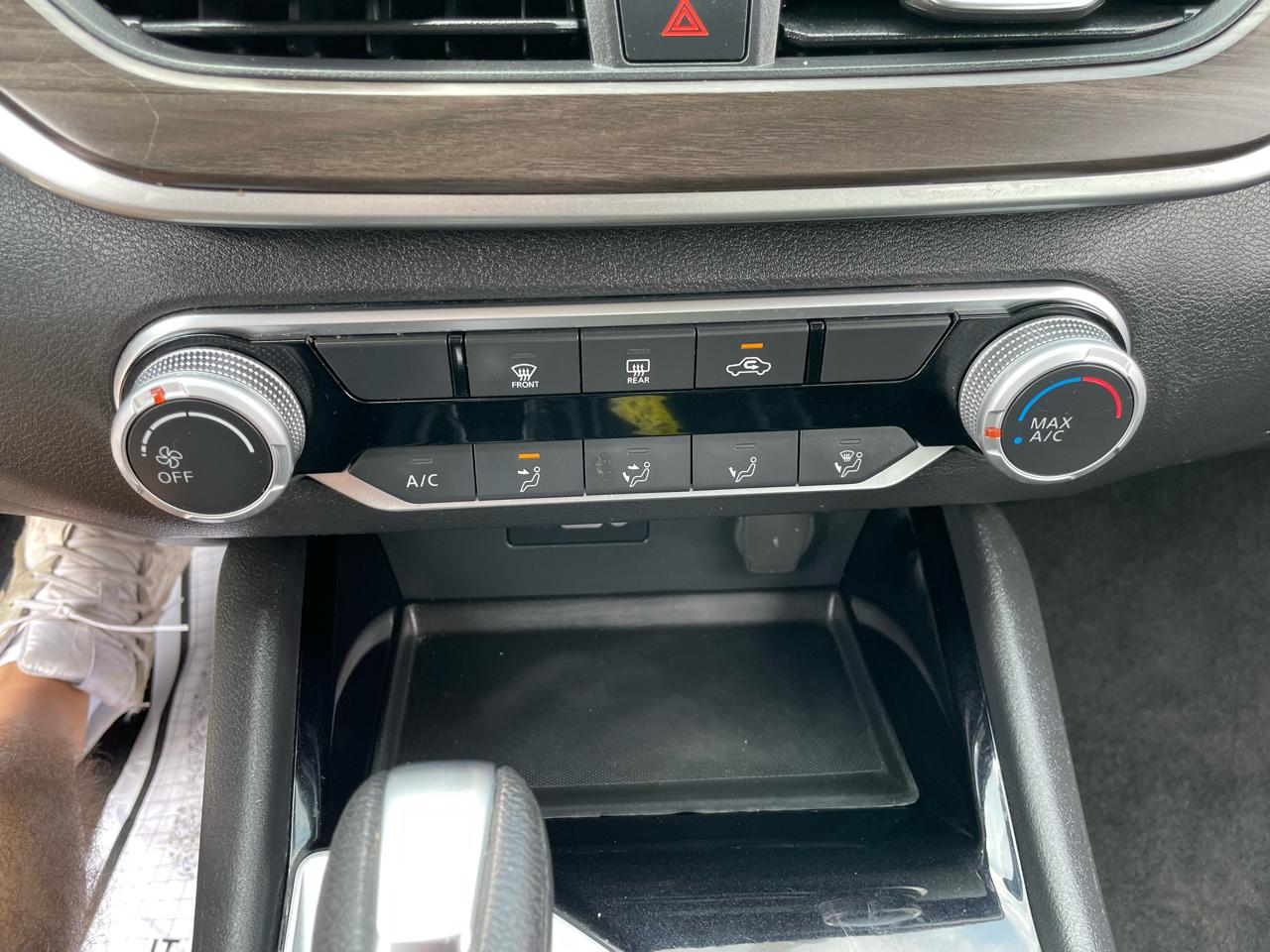 Nissan Altima 2.5 SV Sedan 2024