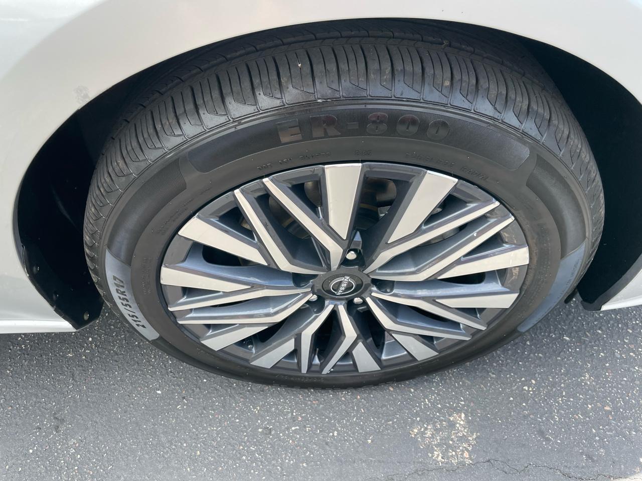 Nissan Altima 2.5 SV Sedan 2024