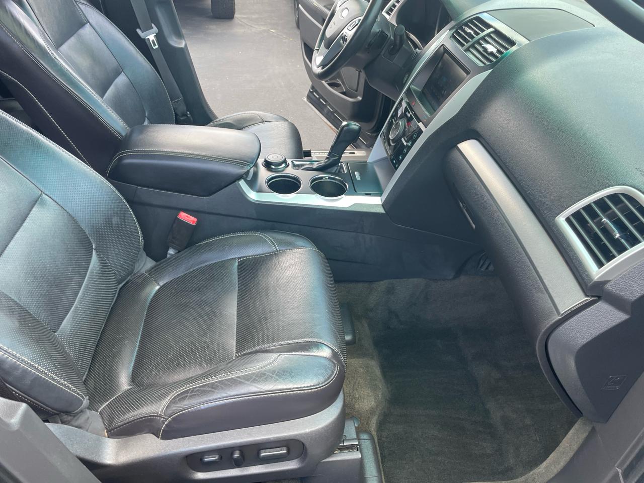 Ford Explorer 4WD 4dr Sport 2013
