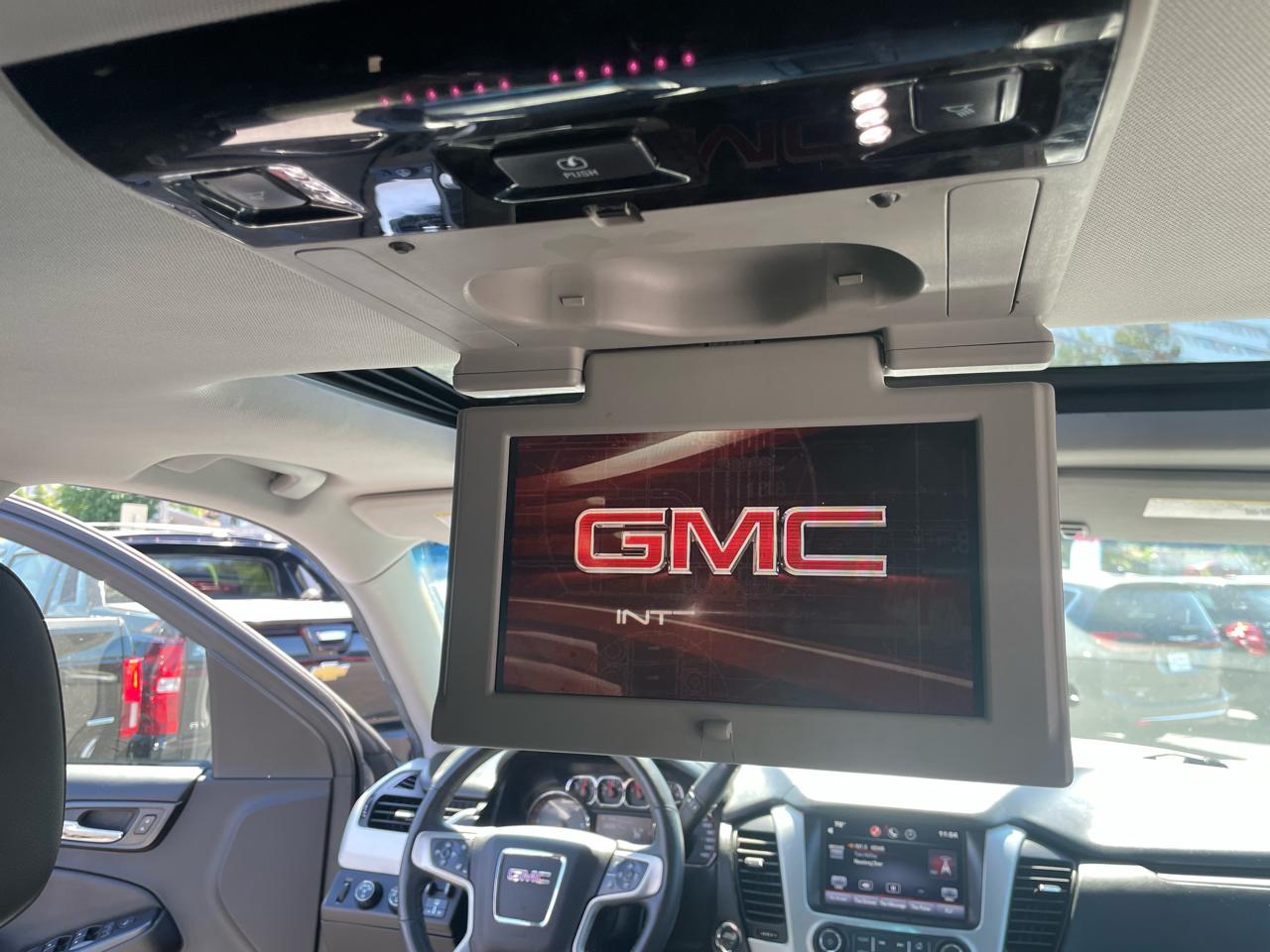 GMC Yukon XL 4WD 4dr SLT 2015