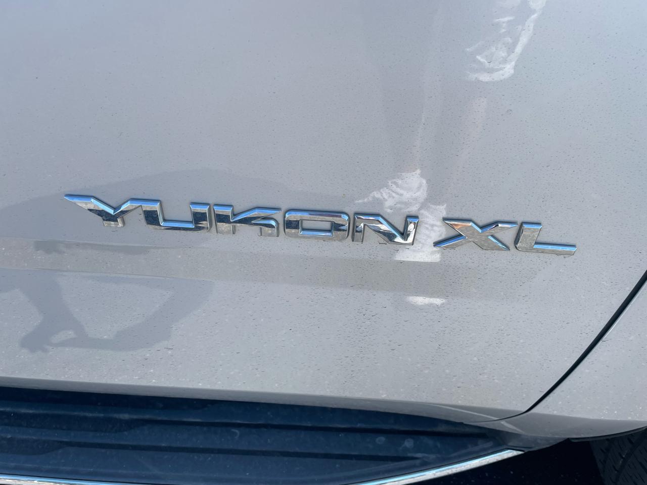 GMC Yukon XL 4WD 4dr SLT 2015