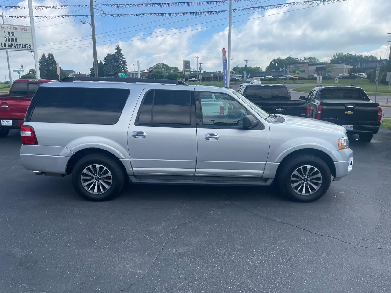 Ford Expedition EL 4WD 4dr XLT 2016