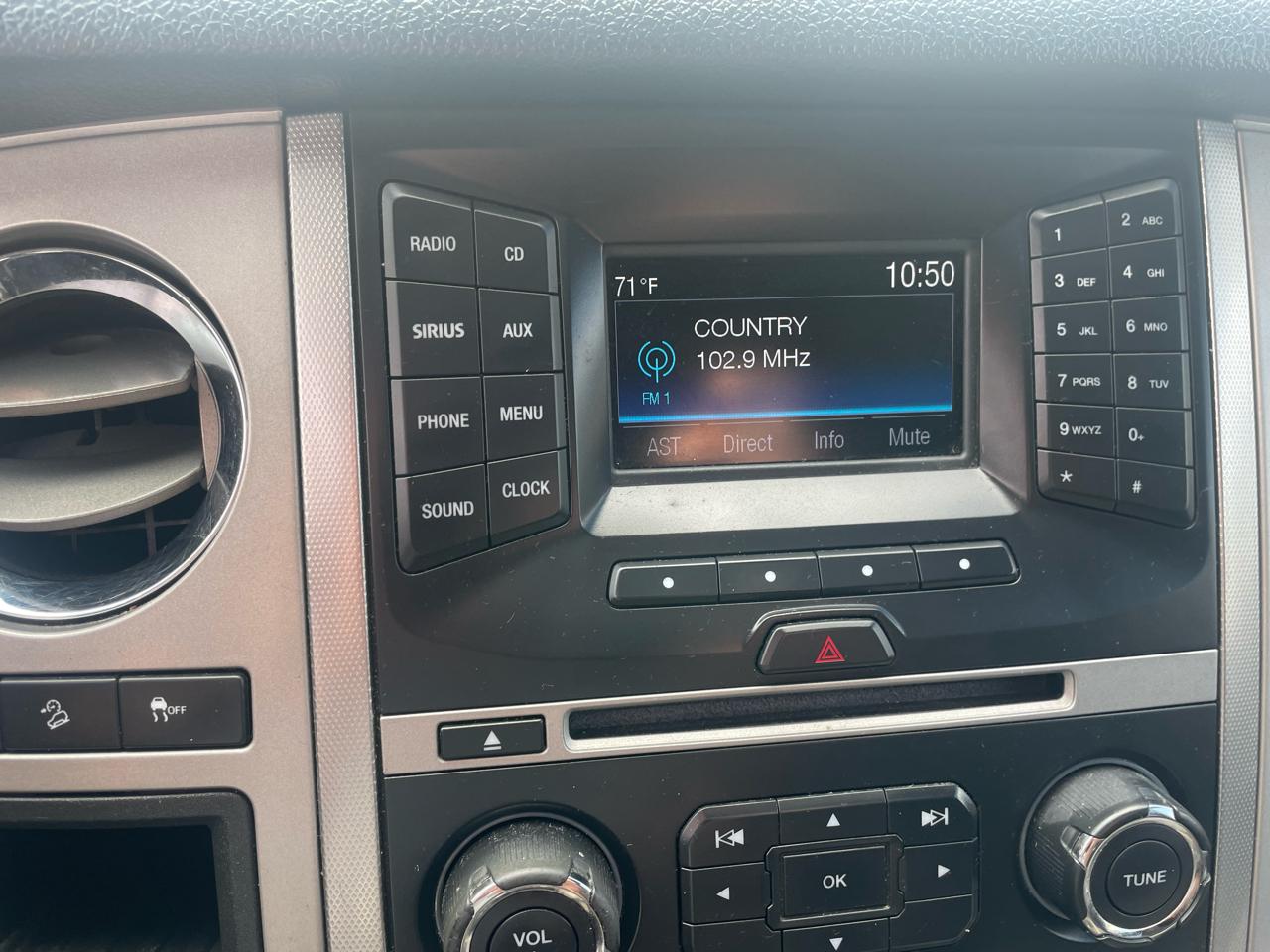 Ford Expedition EL 4WD 4dr XLT 2016