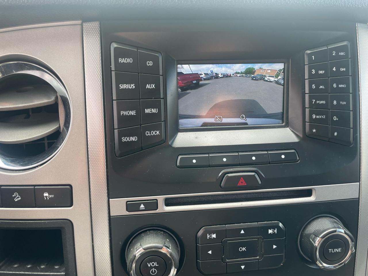 Ford Expedition EL 4WD 4dr XLT 2016