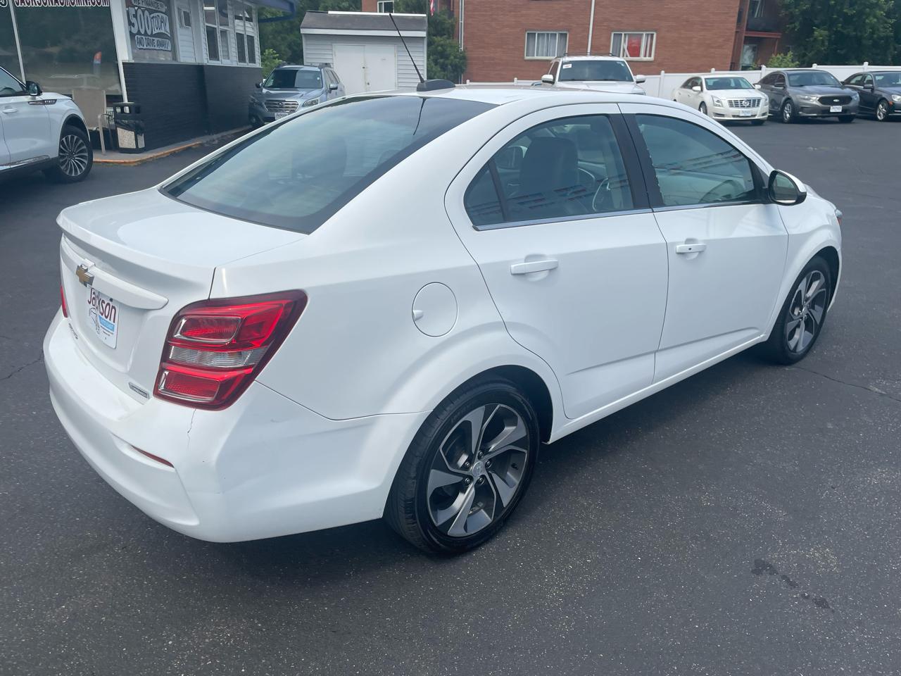 Chevrolet Sonic 4dr Sdn Auto Premier 2019