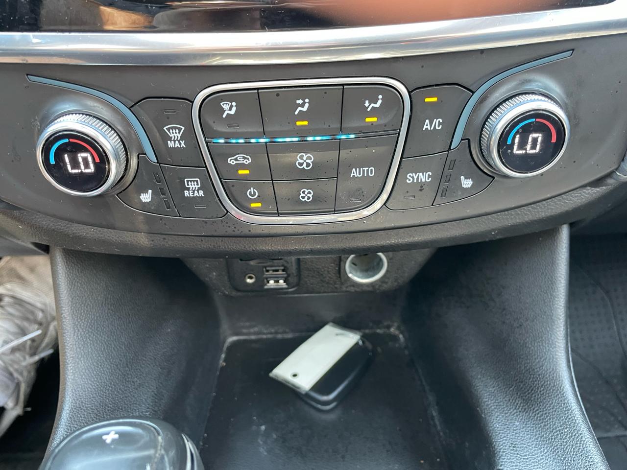 Chevrolet Traverse AWD 4dr LT Leather 2020