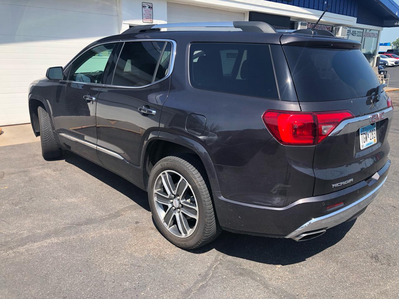 GMC Acadia AWD 4dr Denali 2017