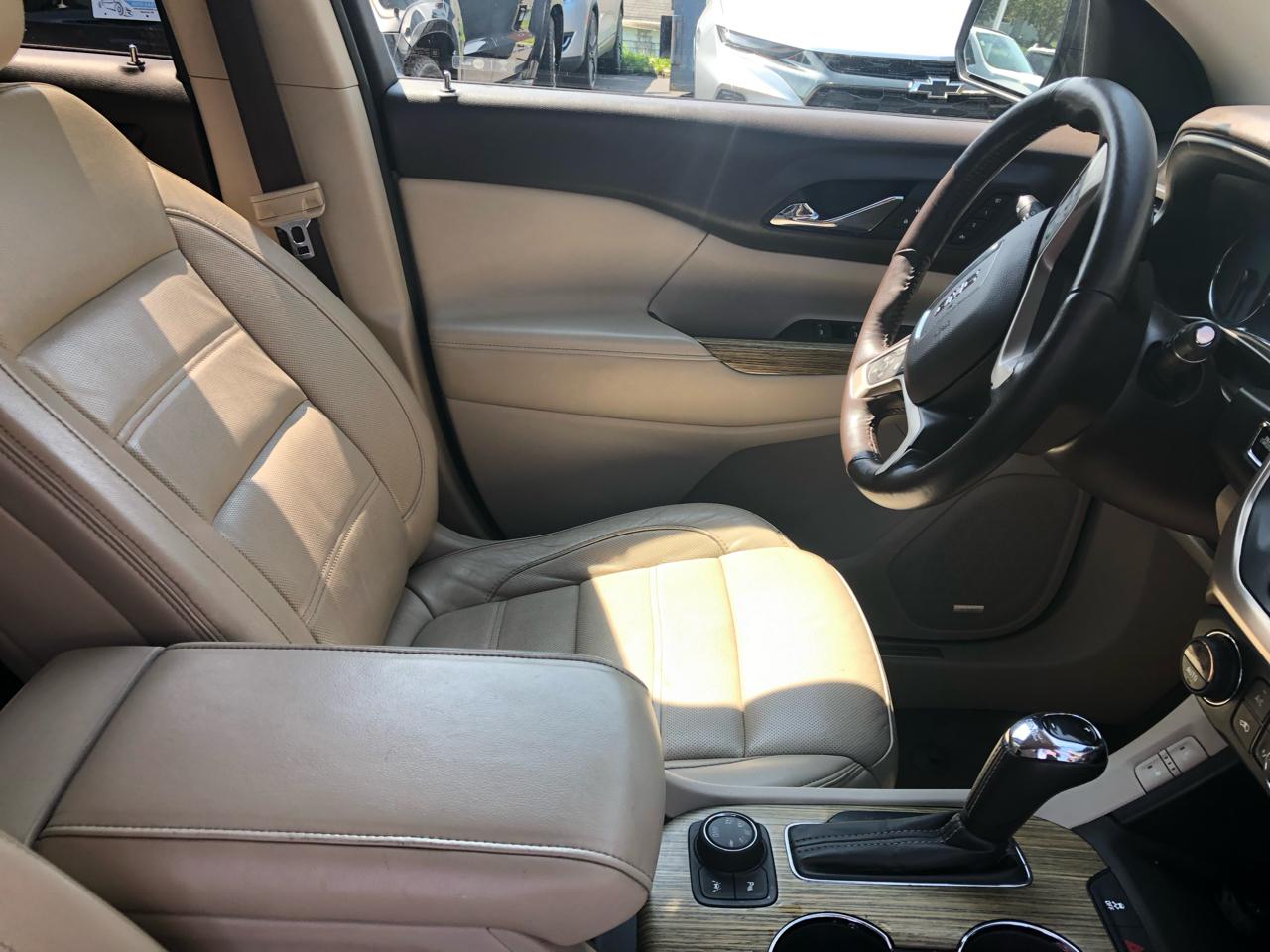 GMC Acadia AWD 4dr Denali 2017