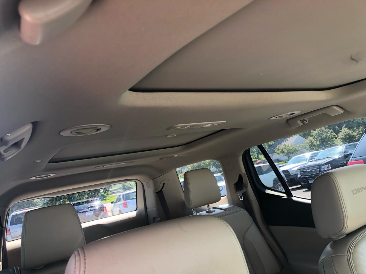 GMC Acadia AWD 4dr Denali 2017
