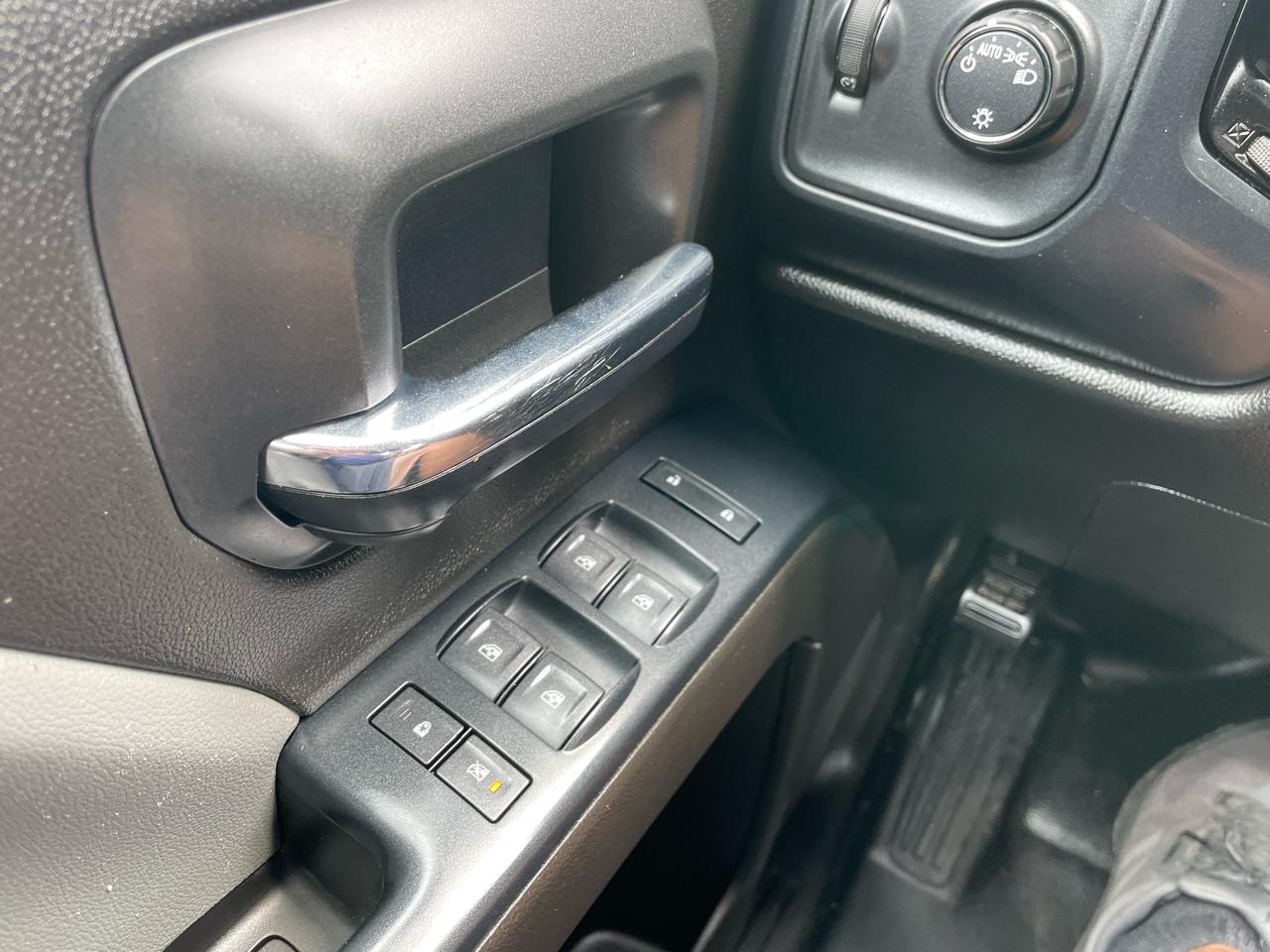 Chevrolet Silverado 1500 4WD Double Cab 143.5" Work Truck 2017