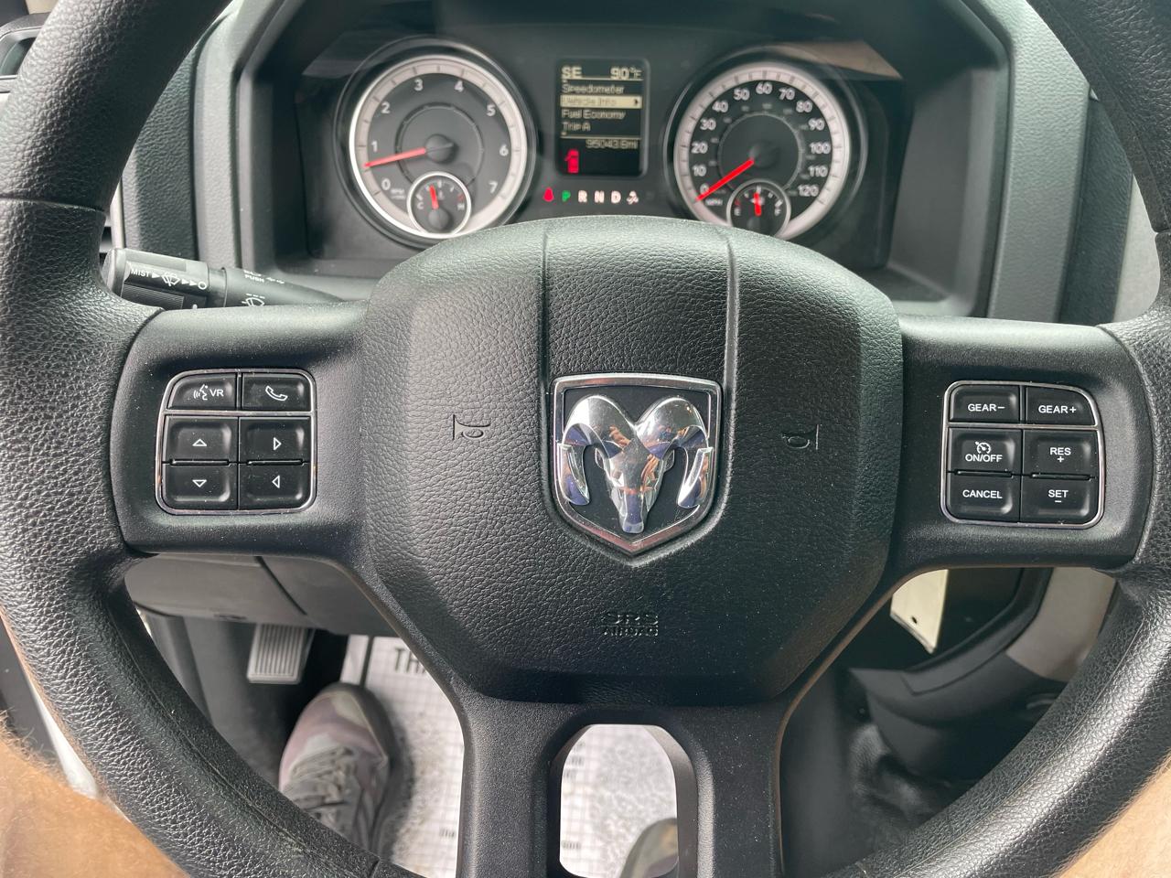 RAM 1500 4WD Quad Cab 140.5" Tradesman 2016