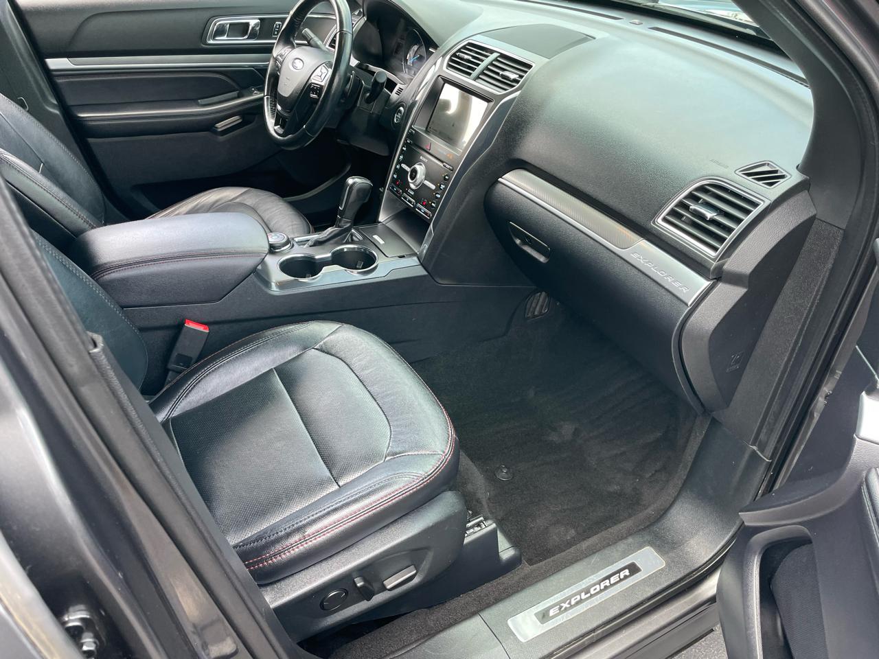 Ford Explorer Sport 4WD 2019