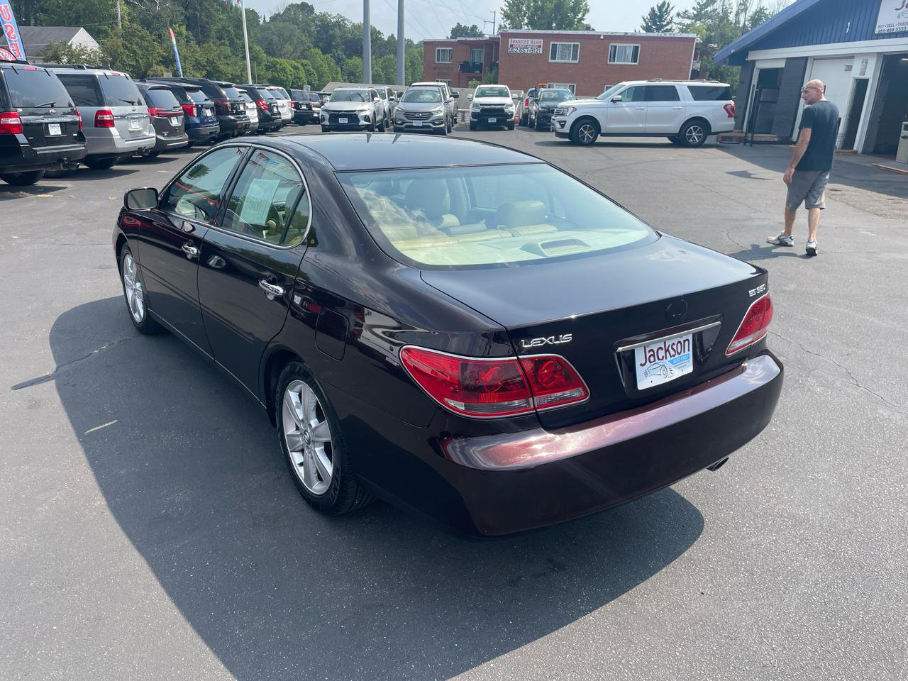 Lexus ES 330 4dr Sdn 2005