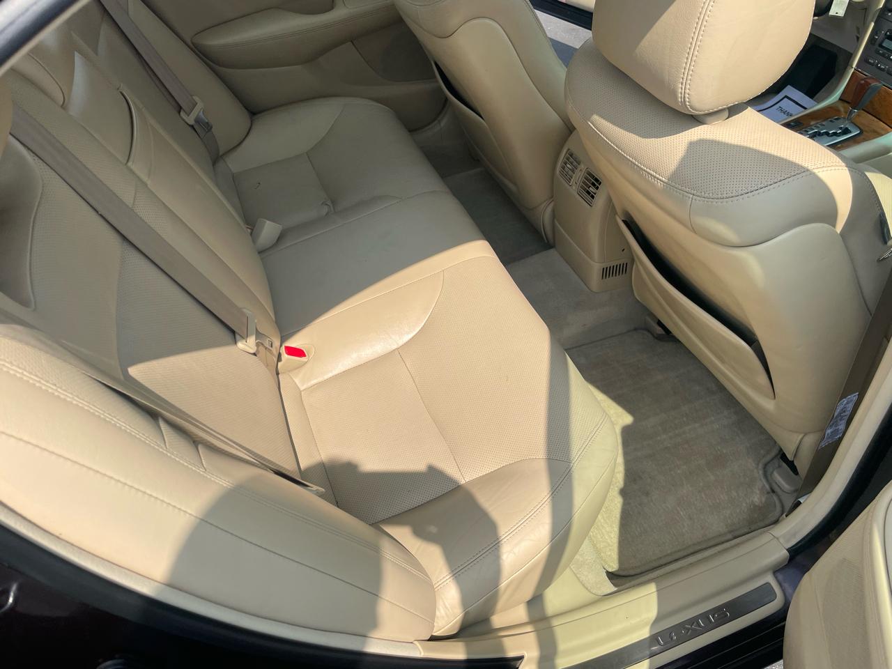 Lexus ES 330 4dr Sdn 2005