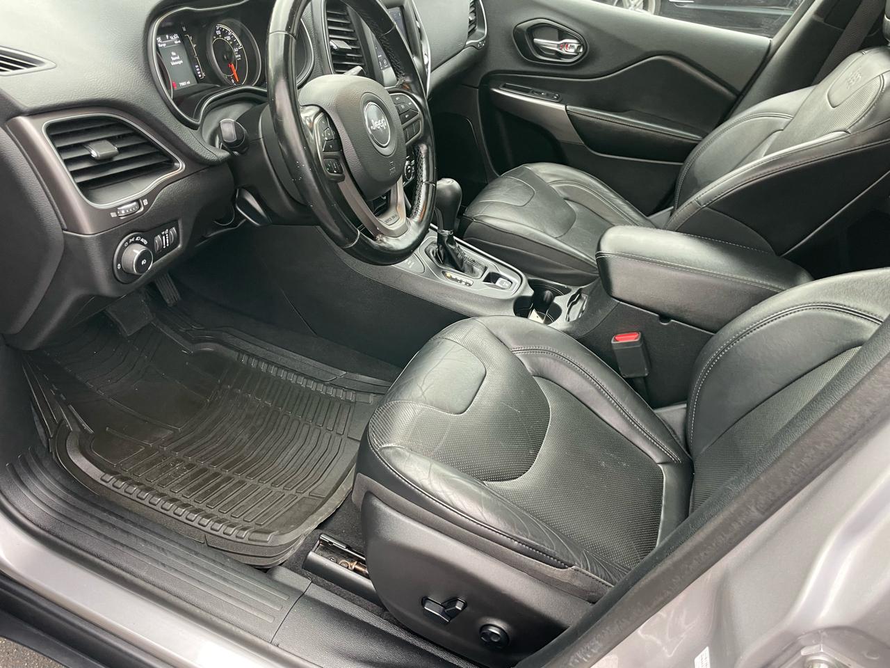 Jeep Cherokee Latitude Lux 4x4 2021