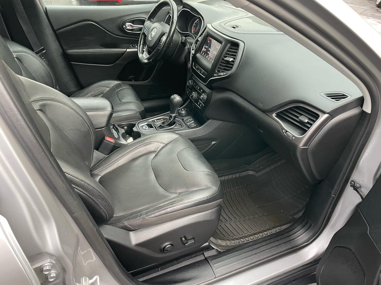 Jeep Cherokee Latitude Lux 4x4 2021