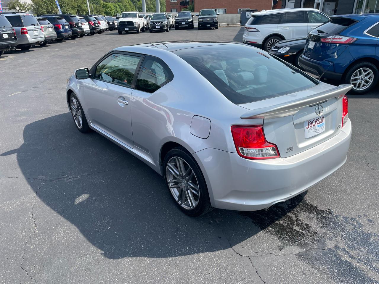 Scion tC 2dr HB Auto Spec (Natl) 2012