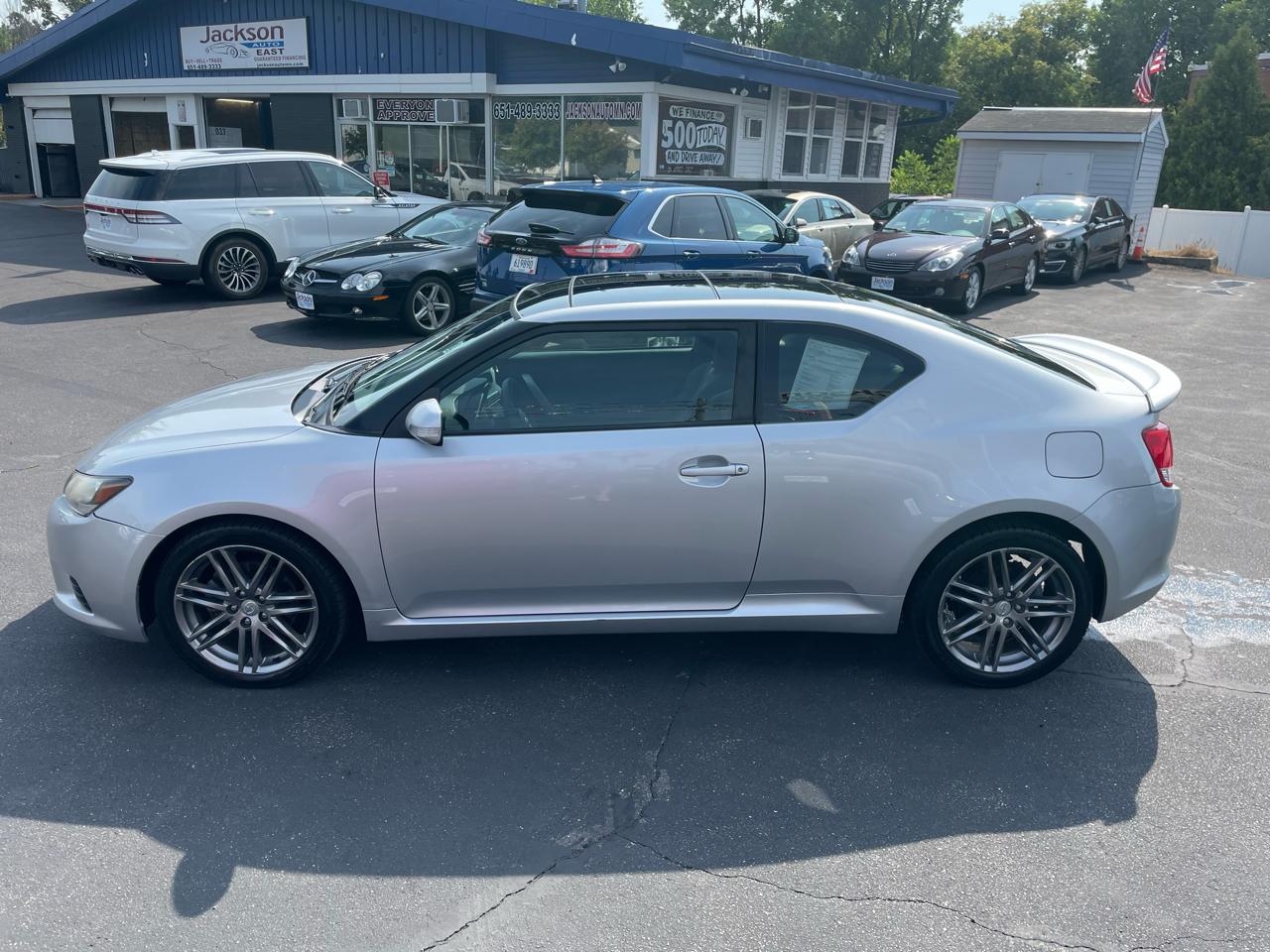 Scion tC 2dr HB Auto Spec (Natl) 2012