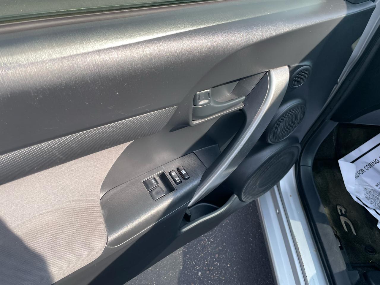 Scion tC 2dr HB Auto Spec (Natl) 2012