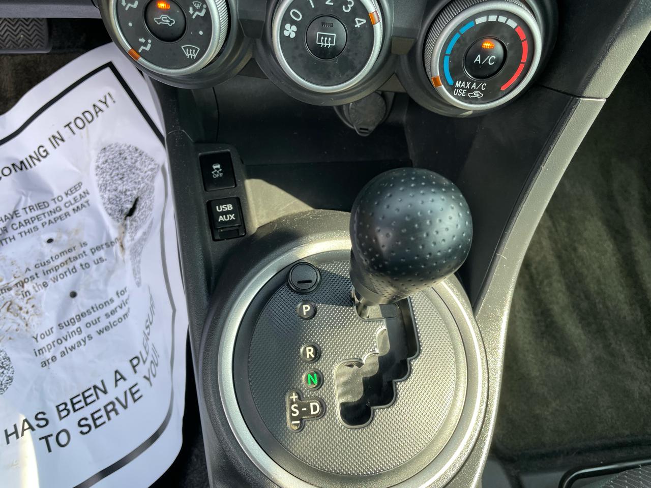 Scion tC 2dr HB Auto Spec (Natl) 2012